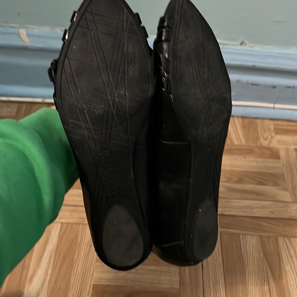 Flats with belt detail- kenneth cole reaction - Picture 2 of 3